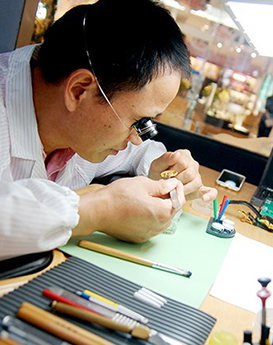 本杰明·托马斯-北京万国维修服务中心制表师